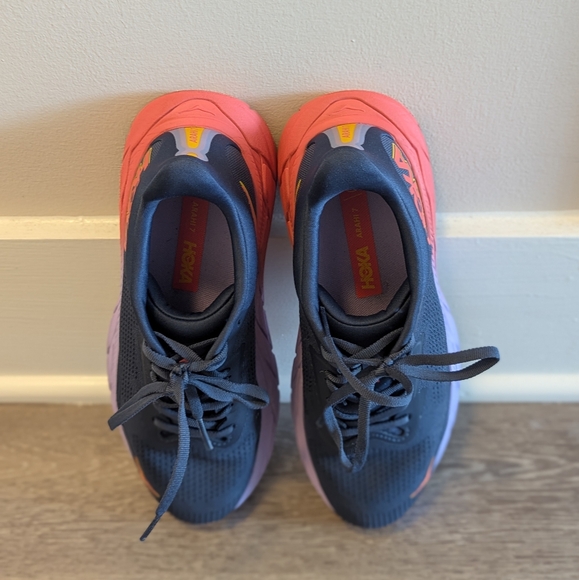 HOKA Arahi 7 Sneakers - Picture 4 of 8